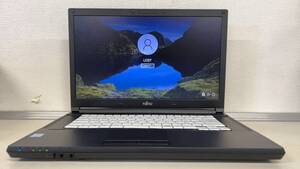 中古ノートパソコン★Windows10★Fujitsu Core i5-6300U/@2.50GHz/4GB/HDD 320GB/15インチ以上★