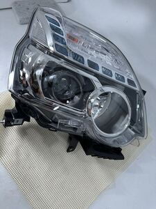 M30-6-2 未使用新品　エクストレイル　 後期　T31 NT31 等　1839 HID 打刻W　26010-3UB5A