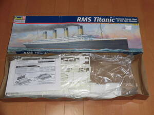 レベル・モノグラム　1/570 RMS タイタニック　　箱ボロボロ