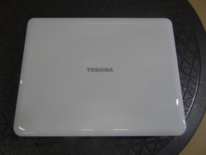 kh00138 TOSHIBA ポータブルDVDプレーヤー SD-P710SW 本体のみ　中古品