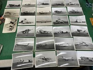 (626)昭和レトロ　古い写真 航空自衛隊から　航空機写真　戦闘機 飛行機 27枚有り