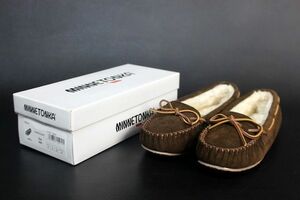 ミネトンカ レディース モカシン キャリー フラットシューズ チョコレート 25cm MINNETONKA CALLY