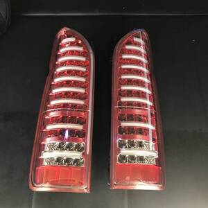 ハイエース200系　LEDテールランプ　ヴァレンティ