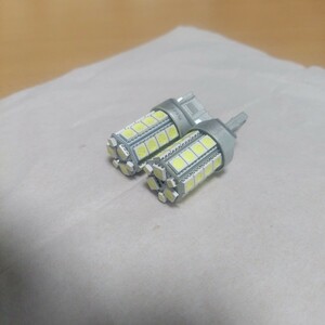 PIIKA-Q（ピカキュウ）T20s 3chip HYPER SMD30連 ウェッジシングル LED ホワイト 無極性 1セット2個 中古 3ヶ月使用 全点灯確認済み