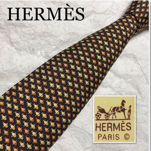 ■美品■HERMES エルメス　ネクタイ　フィッシュ　魚　総柄　シルク100% フランス製　ブラウン×ライトイエロー