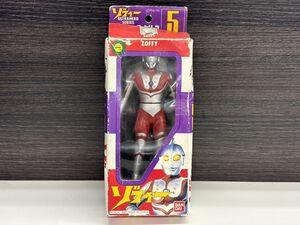 F276-X2-833 ウルトラヒーローシリーズ ゾフィー バンダイ フィギュア ウルトラマン 現状品①