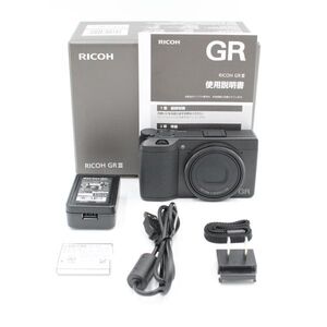 ショット数1364回、元箱付き。★新品級★ RICOH リコー GR III