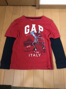 【送料無料】キッズ　ロングTシャツ GAP サイズ120 中古　ギャップ　赤　レッド