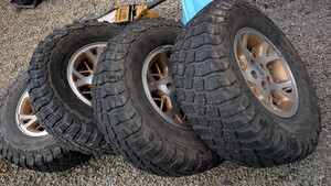 JEEP グランドチェロキー 純正ホイール PCD 114.3 5H BFグッドリッチ Mud-Terrain KM3 265/75R16 3-4部山 4本セット TJ XJ デリカ