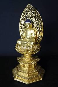 未使用保管品　総金箔　粉　座釈迦　八角台座　木製　2寸　仏具（200510A1-2）4133