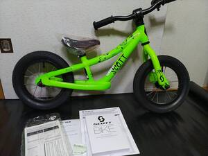 キックバイク SCOTT ROXTER 12インチ グリーン ペダルなし自転車 (おまけ新品空気入れ付き)