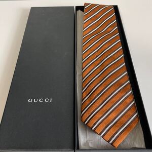 グッチ（GUCCI）茶色黒シルバー線ストライプネクタイ