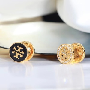 新品未使用　TB008-02 Tory Burch トリーバーチ　定番 ロゴ ピアス　両面　2way ブラック