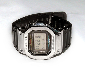 CASIO G-SHOCK DW-5600E カスタムベゼル メタル シルバー×黒バンド ■メンズ 腕時計 ■カシオ ジーショック Gショック