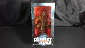 【開封品・未使用品】『猿の惑星 PLANET OF THE APES フィギュア スーパードール GORILLA WARRIOR(ゴリラウォーリアー)30CM』