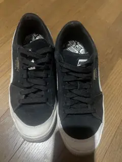 PUMA スウェード ブラック　スニーカー　27cm