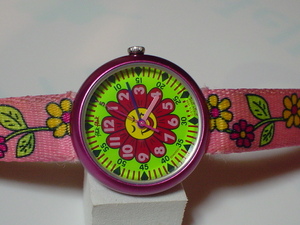 珍品　デザイン　FLIK　FLAK　SWISS　MADE　アルミニウム　女性用腕時計