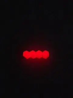 4個セット タイヤエアキャップ 蓄光 エアバルブ 車 蛍光　レッド　赤
