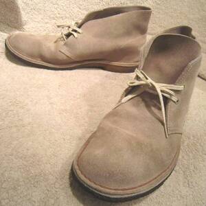 クラークス　デザートブーツ　　灰スエード　ガムソール　　内寸約28.5㎝　　　　　　Clarks ORIGINALS　Desert Boot　グレー　　wj2411a 