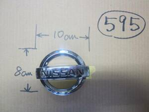 595 日産エンブレム　グリル　ネーム　NISSANN　マーク