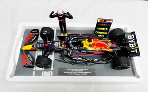 PMA 1/18 レッドブル RB18 マックス・フェルスタッペン ワールドチャンピオン 日本GP別注品