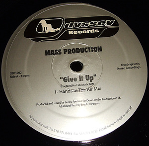 d*tab 試聴 Mass Production: Give It Up [