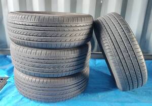 215/60R17 YOKOHAMA BLUEARTH RV-02【2020年x3本 2021年x1本】4本セット！