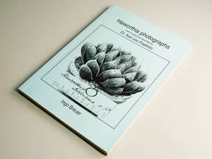 【海外書籍】新本在庫 Haworthia photographs used to typify taxa described by Dr. Karl von Poellnitz (1999) ハオルシア 古書 送料無料