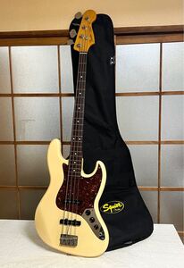 Fender フェンダー　JAZZ BASS エレキギター