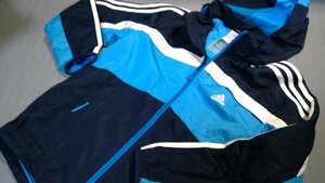 ≪adidas≫CLIMAPROOF ジャージ　 150(Mサイズ) 60x50 ブルー アディダス キッズ フード取り外し可能 (梱包80)272050025a7f765