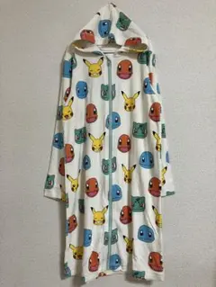 H&M ポケモン プリントパイルドレッシングガウン ホワイト 135/145新品