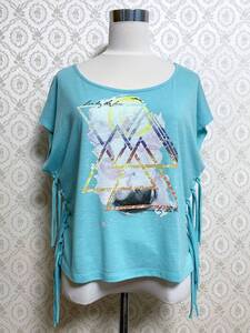 kirra フリンジ柄物Tシャツ 水色 ブルー ハワイ購入