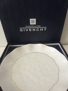 未使用　GIVENCHY ジバンシイ　フレアプレート　1枚　約27㎝