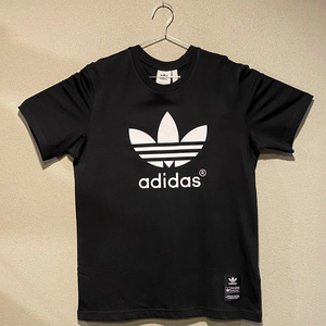 【並行輸入品】adidas ショートスリーブTシャツ サイズS TREFOIL HIST 81 トレフォイル ヒストリー ブラック 黒 アディダスオリジナルス