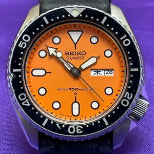 希少品! SEIKO Quartz 7548-700C 防水 150m オレンジ 文字盤 ダイバー メンズ 腕時計 watch 腕時計 セイコー クォーツ 精工舎 R51800