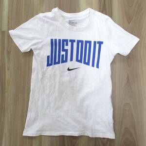 ★1059【送料無料】NIKE ナイキ Tシャツ 半袖 XS 130 キッズ 子供 普段着 綿100％ プリント シンプル かっこいい スポーツ 白