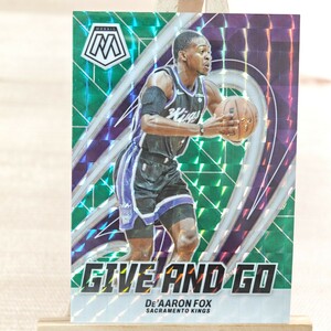 ディアロン・フォックス 2023-24 Panini Mosaic Give And Go Green Mosaic De