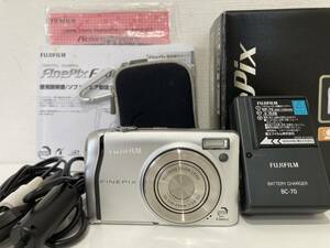 2407265 FUJIFILM FinePix F40fd デジタルカメラ シルバー 富士フィルム フジフィルム デジカメ 動作品