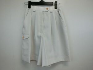 【感謝セール】【美品】Munsingwear(マンシングウェア) ハーフパンツ アイボリー レディース 7 ゴルフウェア 1911-0699 中古