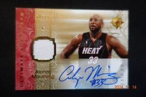 Alonzo Mourning 2006-07 Ultimate Collection Jersey Autographs #68/75