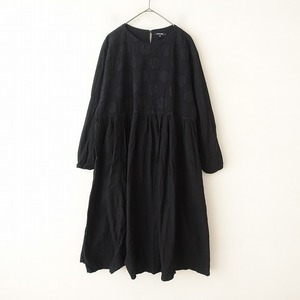 【定価3.6万】パドカレ pas de calais *コットンギャザー切替ワンピース*36ブラック黒ドット水玉ドレス(25-2408-441)【22I42】