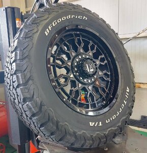 ランドクルーザー100系 ランクル 100 シグナス 18インチ LEXXEL PreDator プレデター BF Goodrich ALLTERRAIN KO2 285/60R18 285/65R18