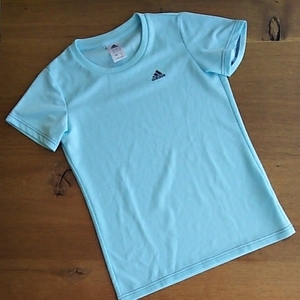 ｓ210 美品！スポーツ美人！ ■adidas■ アディダス レディース サイズM 水色系 半袖Tシャツ トレーニング ランニング 205円発送