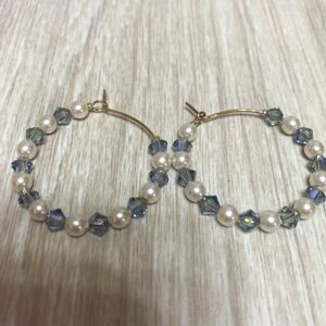 ハンドメイド　コットンパールとビーズのゴールドフープピアス　リング