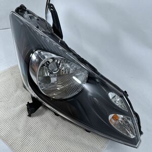 M7-5-2 低走行軽度　フリード 前期　GB3 打刻N0　HID 100-22838 ヘッドライト 