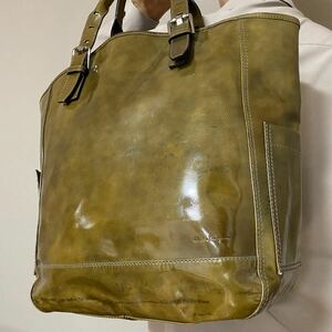 【美品/希少】Salvatore Ferragamo サルヴァトーレ フェラガモ トートバッグ メンズ ビジネス ロゴ A4可 肩掛け 大容量 レザー カーキ 金具