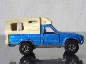 ■TOMICA 80S! TOYOTA HILUX 4WD 3代目 30/40系 SOHC　2.0 L 18R-J型 トヨタ ハイラックス サーフ アウトドア キャンピング OUTDOOR サーフ