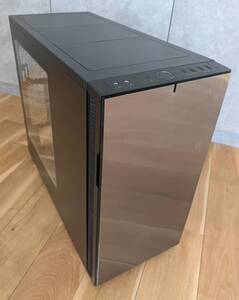 【送料無料】Fractal Design フラクタルデザイン DEFINE R5 Window Titaniumパネル ATX用 静音ミドルタワー型PCケース ケースファン2個搭載