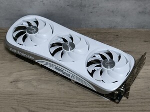 NVIDIA ZOTAC GeForce RTX4090 24GB TRINITY White 【グラフィックボード】