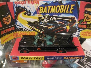 希少初期コーギ267★初期2番目の頃のブルーレンズ BATMOBILE バットモービル MADE IN BRITAIN ミサイル付☆アンテナ☆リプロ外箱一式付